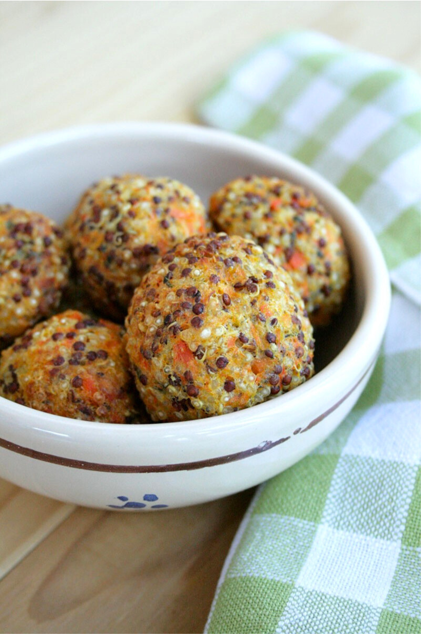 Polpette di quinoa e carote croccanti e delicate